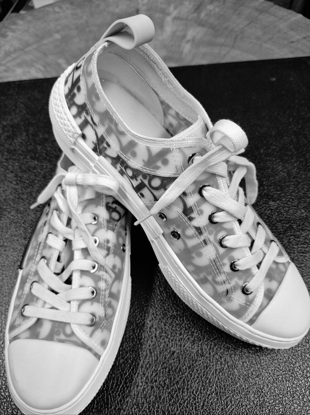Dior B23 Oblique Low White Sneaker US 9/ EU40 BRAND NEW.